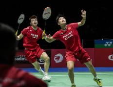 开云官网-包含马来西亚队轻取泰国队，黄鸭组合带队取胜的词条