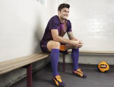 开云体育登录-平行时空的绿茵场，当埃及对阵新西兰，卢卡库在何处持续制造杀伤？