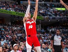 开云官方app入口-马刺靠实力取胜，击败老鹰稳居榜首