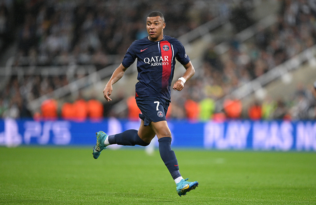 开云体育官方网站-关于巴黎圣日耳曼主场大胜，领先优势扩大的信息