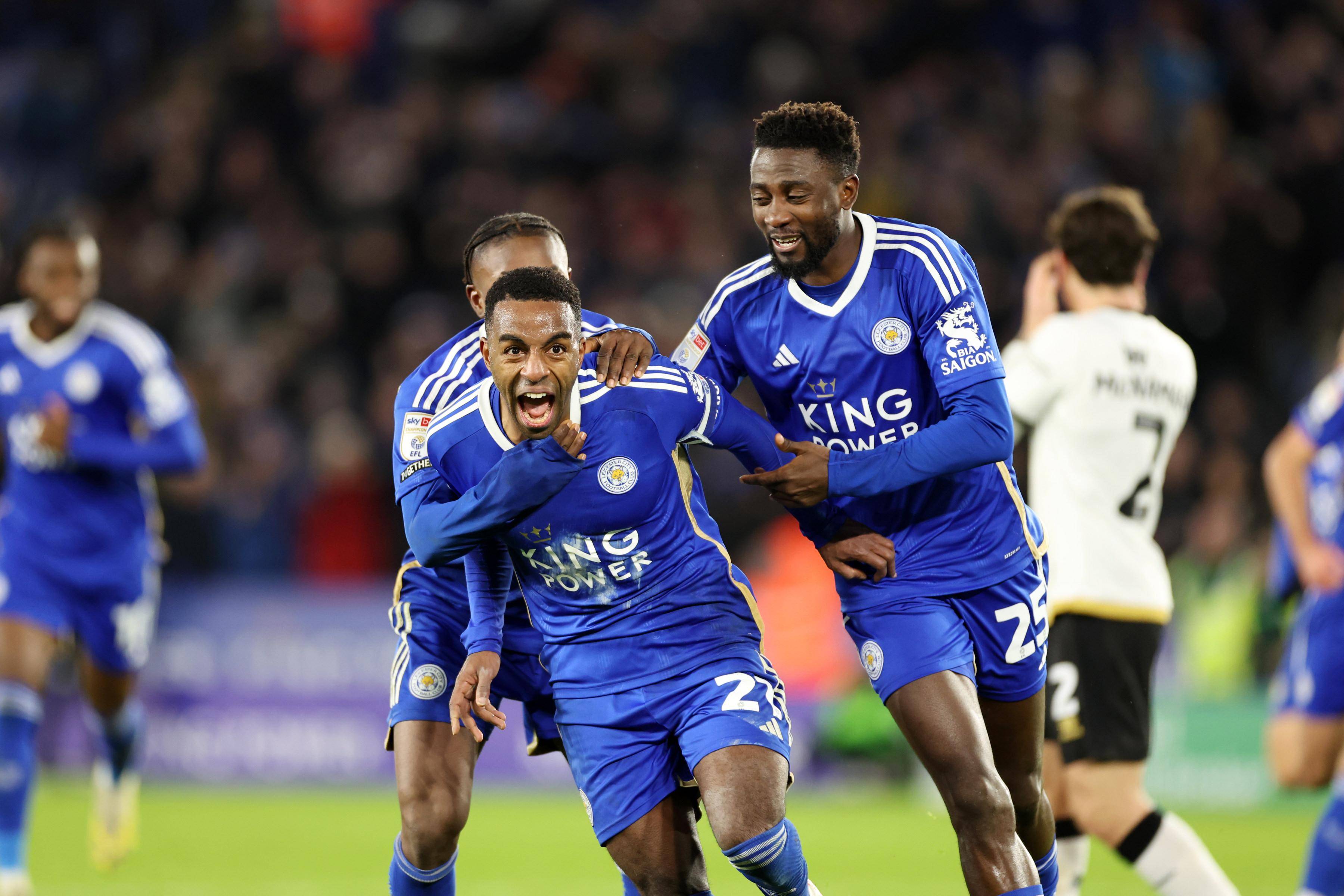 开云官方app入口-莱斯特城绝地反击,逆转击败劲旅