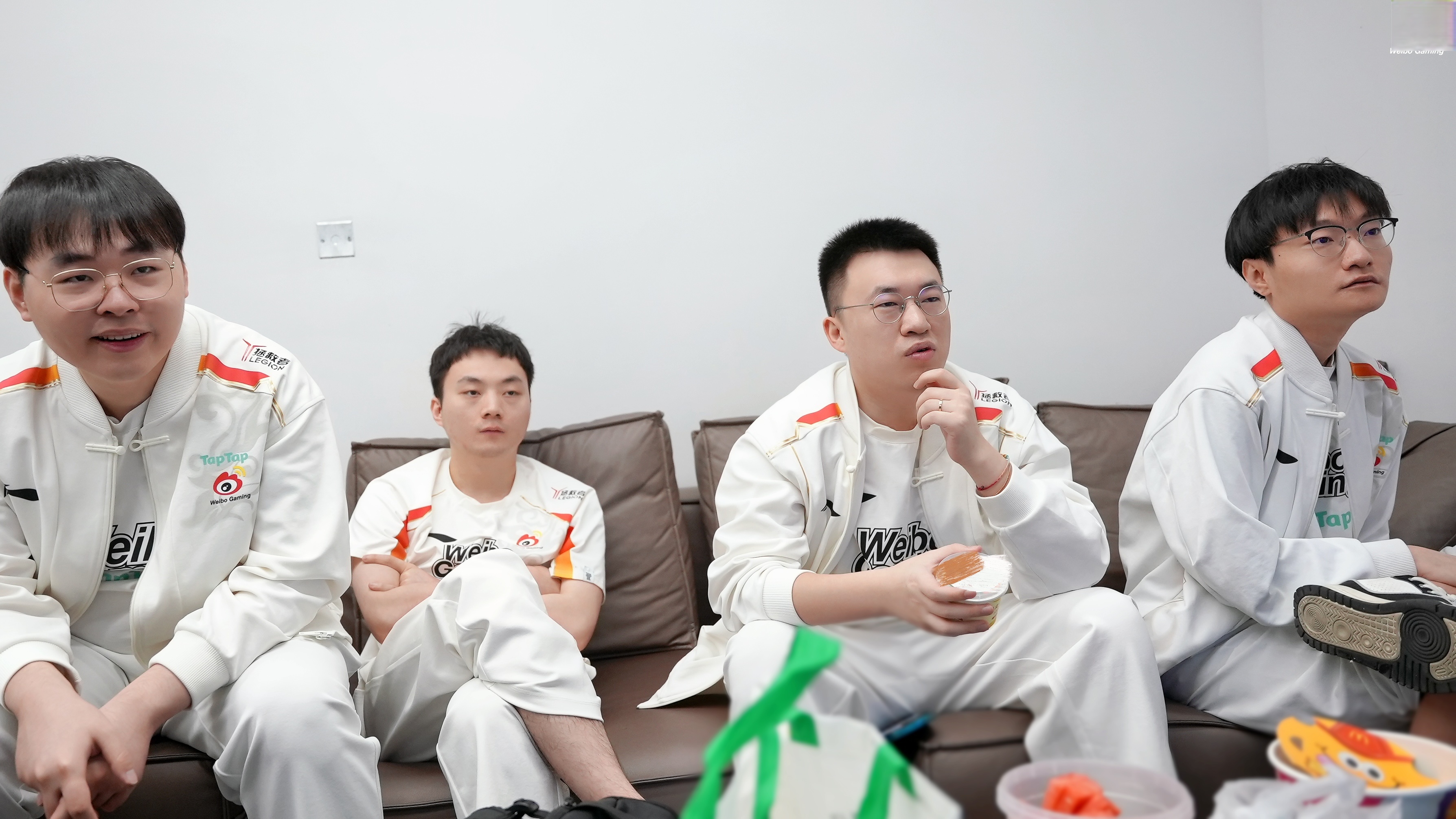 开云体育中国-关于EDG险胜WBG，Deft线上压制力十足宿命之战2025世界赛，留下经典瞬间的信息