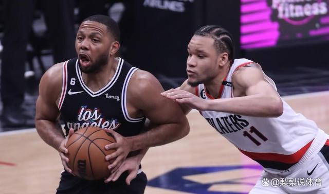 开云APP-快船主场惨败76人，赛季开局失利