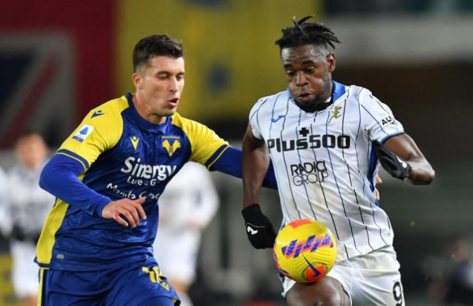 开云下载-雷加内斯中场核心因伤告别赛季,团队遭遇打击