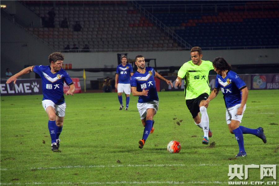 开云体育下载-足球全明星赛落幕，巴西队大胜欧洲明星冠军