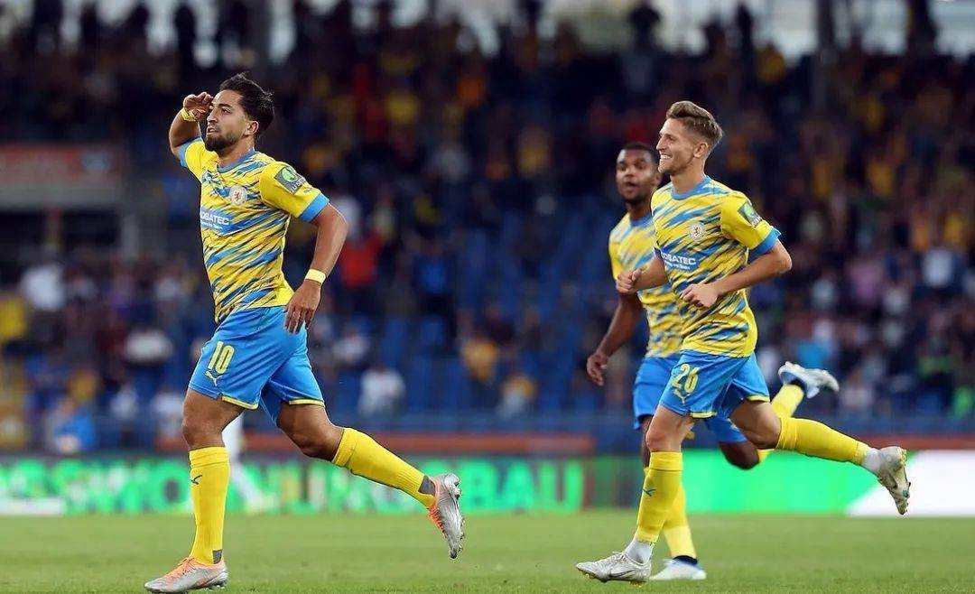 开云平台-布伦瑞克球队遭遇惨败,降级压力增大