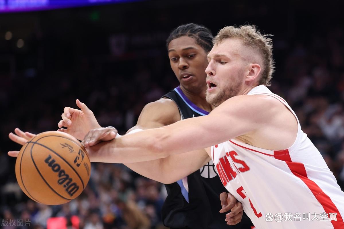 开云体育下载-爵士客场不敌火箭，遭遇连败下场赛季濒危